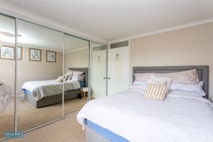 Bedroom- click for photo gallery